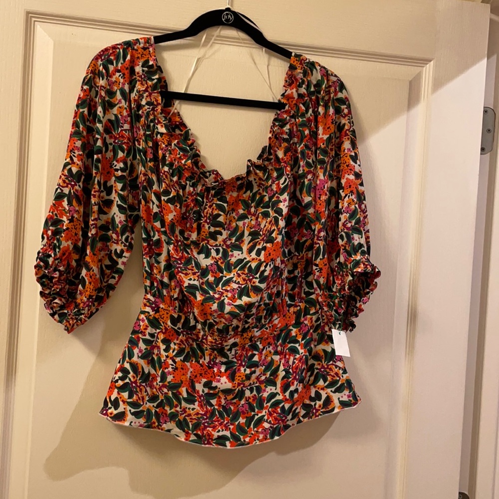 Saloni floral peasant blouse. In great condition!